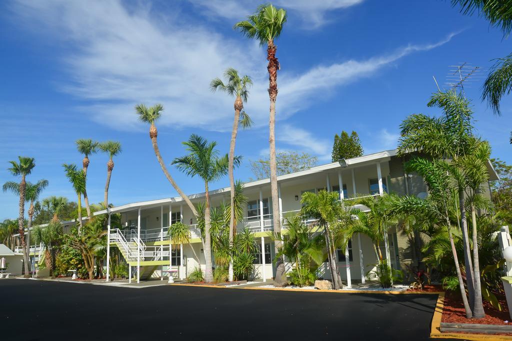 Regency Inn & Suites Sarasota Bagian luar foto