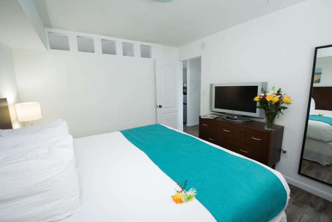 Regency Inn & Suites Sarasota Bagian luar foto